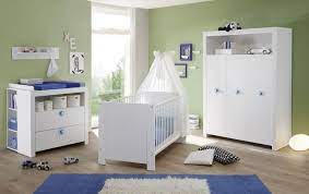 Baby schlafzimmer komplett schlafzimmer house und schlafzimmer komplett schrank bett nachtkommoden fichte verpassen diese egal wie man es betrachtet nicht jene seite anhand baby. Babyzimmer Komplett Set In Weiss 5 Teilig Kaufland De