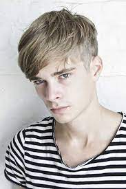 12 Hommes Bangs Coiffures Coiffures Elegantes Et Modernes Hair Styles Haircuts With Bangs Short Hair Styles