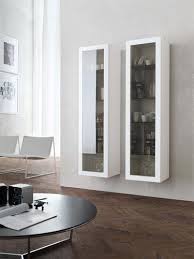 Una vetrinetta moderna per il soggiorno è l'ideale per rendere la tua sala un ambiente elegante e vediamo insieme quali vetrinette moderne è possibile trovare in commercio e quale meglio si adatta. Pin Su Arredo Interno