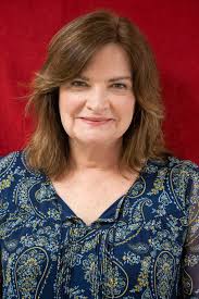 The Mesquite ISD Board of Trustees honored McKenzie Elementary fifth-grade  teacher Deana Tunnell and Berry Middle School sixth-grade teacher Britt  Earneart at the May meeting. These teachers are the newest MISD Apple