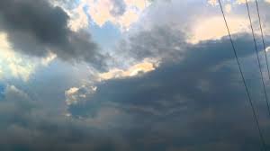 Din dorinţa de a avea o comunitate cât mai utilă şi cât mai plăcută te rugăm ca răspunsurile tale să respecte 3 reguli minimale: Fenomen Inexplicabil Intr Un OraÈ™ Din È›arÄƒ Ce A CÄƒzut Din Cer Video Newsar Ro