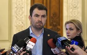 Câinele" Drulă anunţă că va desfiinţa o celebră agenţie "călcată" de DNA | Epoch Times România