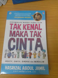 Apabila air tidak menyerap maka air akan berkumpul dalam bentuk bulat. Patung Beruang Book Review Tak Kenal Maka Tak Cinta Berkomunikasi Menurut Hikmah Islam