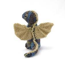 Advanced cable knit / zopfmuster für fortgeschrittene. Wee Dragon Free Knitting Pattern Animal Knitting Patterns Knitting Patterns Toys Knitted Animals