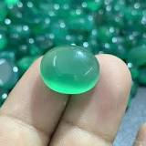 Green Onyx: Meaning, Healing Properties, and Powers