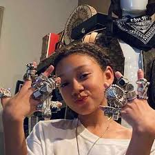 In response kelly sends jeff a bottle of dom pérignon and tells him to expect years of noise from his house. Casie Colson Baker Bio Age Height Single Nationality Body Measurement Career