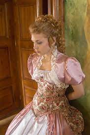 Denisa pfauerová (32), jež se divákům do povědomí zapsala coby princezna řachanda ze stejnojmenné pohádky, prožívá těžké období. Rachanda Denisa Pfauserova Ukazala Prsa Z Toho Panove Zesili Blesk Cz