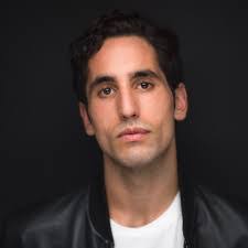 Aaron Sandler's Instagram, Twitter & Facebook