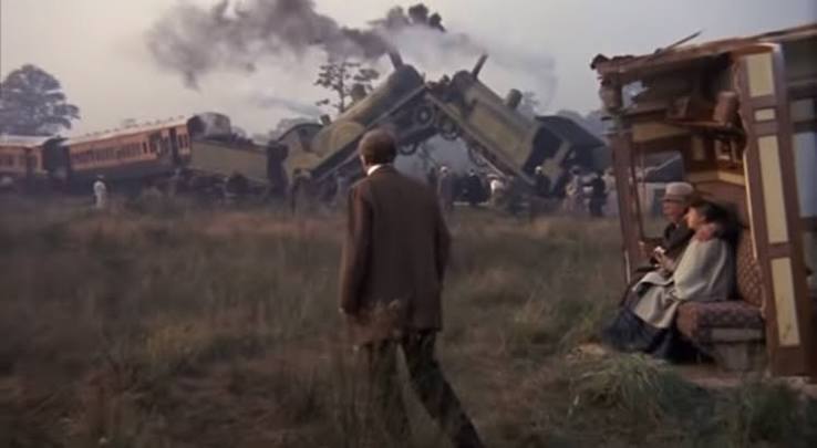 THE WRONG BOX - British Railway Movie Database