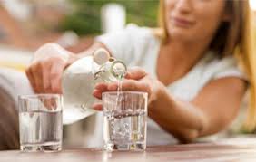 Mais en cas de gastro et de diarrhée, il faut les oublier le temps que les symptômes disparaissent pour ne pas augmenter la fréquence des selles déjà intenable. La Gastro Enterite Bien Etre Intestinal