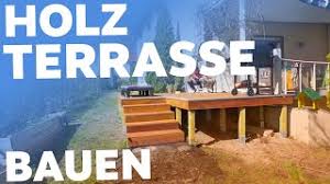 Die höhe der steher kann unterschiedlich sein, sofern die terrasse zugleich die aufgabe. Holz Terrasse Selber Bauen Youtube