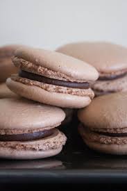 Macarons Chocolat Feve Tonka Recette Macaron Chocolat Macaron Recette