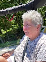 Willy is naked for the first time!