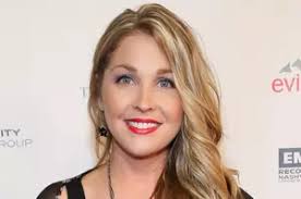 Vince Gill Joins Sunny Sweeney for Heartbreaking 'Married Alone'