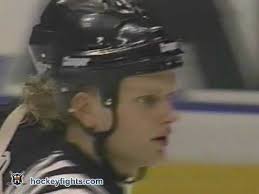 Dan Hinote vs. Eric Lindros, November 1, 2006