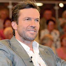 Lothar zeigt seine neue liebe. Lothar Matthaus Ex Frau Silvia Wunscht Ihm Ruhe Stars