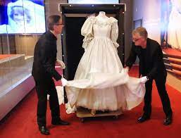 Princess diana's wedding dress cost about $127,000 in 1981, which would be around $490,000 in today's money. Princess Diana S Royal Wedding Dress Seen On Nbc Tv S Today Show Mlive Com