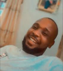 Gud afternoon house something happened to one of our members here ooh,  please we have to pray for God to give her the courage to bear the lost.she  was in her poultry