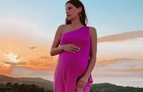 Οργάνωσέ τη σωστά και θα χωράει τα πάντα! Gennhse H Xristina Mpompa H Prwth Fwtografia Toy Sakh Me Ta Didyma Like Com Cy
