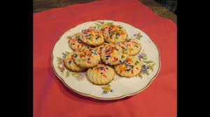 Combine all ingredients except flour in bowl. Millard Ayo Com Chu How To Make Anginetti