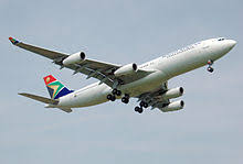 The cargo hold accepts the full range of existing underfloor cargo containers and pallets. Airbus A340 Wikipedia