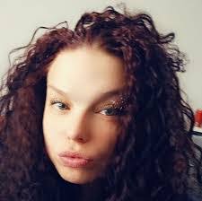 Nikki Wolfe's Instagram, Twitter & Facebook