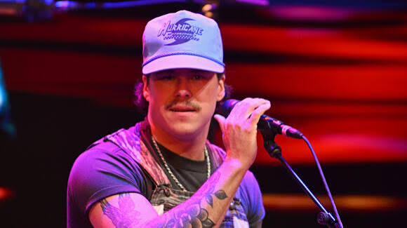 Father's Sudden Death Forces Country Singer To Cancel Upcoming Shows: “The Greatest Man I Will Ever Know” - NewsBreak