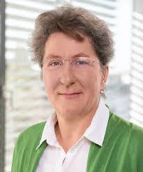 Angelika Arnold's Instagram, Twitter & Facebook