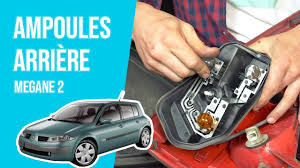 Changer Les Ampoules De Feux Arriere Megane 2 Estate Youtube