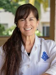 Linda Jaffe's Instagram, Twitter & Facebook