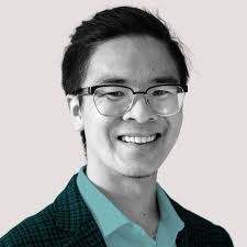 Curtis Yee's Instagram, Twitter & Facebook