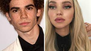 Dove cameron posts an emotional tribute to her descendants costar cameron boyce. So Schwer Traf Cameron Boyces 20 Tod Bff Dove Cameron Promiflash De