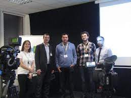 Ingineria… este o mare profesiune. Foto StudenÅ£ii De La AutomaticÄ Èi Calculatoare Iasi Au Dat Lovitura In Europa Cu O MasinÄ InteligentÄ