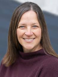 Traci Richards's Instagram, Twitter & Facebook