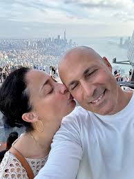Really fun day hanging out in NYC, with Jazzy, her friend Devon and The  Wife. #BestView in the city from @edgenyc #BestKissingSpot in the city  @edgenyc xx