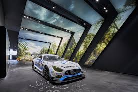 Amg Showroom In 2020 Mercedes Benz Amg Benz Amg Mercedes Benz