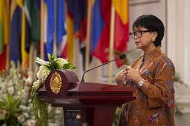 Ketua majelis ulama indonesia (mui) kh. Diplomasi Vaksin Ri Amankan Pasokan Astrazeneca Dan Novavax Republika Online