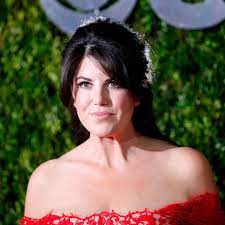 Sections show more follow today the impeachment inquiry launched against. Monica Lewinsky Sturmt Nach Frage Zu Bill Clinton Von Der Buhne Stern De