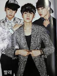 Das drehte sich dann noch ein wenig im kreis, bis jimin schließlich zusammen mit suga was trinken ging und sich nochmal im park mit v traf, . On Twitter Bts Facts Preview Bts On Arena Magazine Jungkook Suga Jimin Bts Cr Bangtanzz Http T Co 0crocrgxph I See Collarbones Ouo