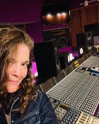 💜Recording 2 songs written by Beth Wulff. @serenadeseattle (Annie O'Neill) 