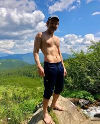 Чому подружжя більше не разом, артист не пояснив. Svyatoslav Vakarchuk Nazval Sekret Schastlivogo Braka Rbk Ukraina