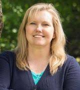 Amber Rhine's Instagram, Twitter & Facebook