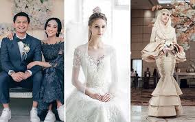 Untuk bawahannya, mereka mengenakan celana berwarna hitam. Inspirasi Baju Pengantin Modern Untuk Pernikahan Impianmu Hai Gadis