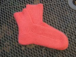 As an amazon associate i earn from this is a simplified version of my very popular knitted owl slipper pattern. Lady S Bed Socks Knitted Slippers Pattern Sock Knitting Patterns Sock Patterns