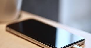 Lebih Baik Cas iPhone dalam Keadaan Mati atau Hidup? | PUKEVA