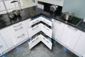 2x teleskopschublade küchenschublade korbauszug schublade für 30cm schrankbreite. Eckschrank In Der Kuche Alle Ecklosungen Im Uberblick