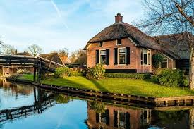 Giethoorn holiday rentals giethoorn packages flights to giethoorn giethoorn restaurants giethoorn attractions giethoorn shopping. Giethoorn Amsterdam Lake District And Batavia Stad Shopping Village