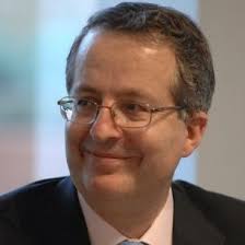 El pasado 3 de septiembre, tras impartir una conferencia sobre "El  liderazgo desde los faraones a la IA", ante cientos de directivos, recibí  con emoción, de manos de Ney Díaz, fundador y