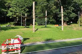 Am rande des großen gartens, unweit der parkeisenbahn, befindet sich der minigolfplatz am großen garten. Minigolf In Der Region Koln Bonn Kanguru Magazin