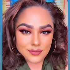 Lariza Lopez's Instagram, Twitter & Facebook